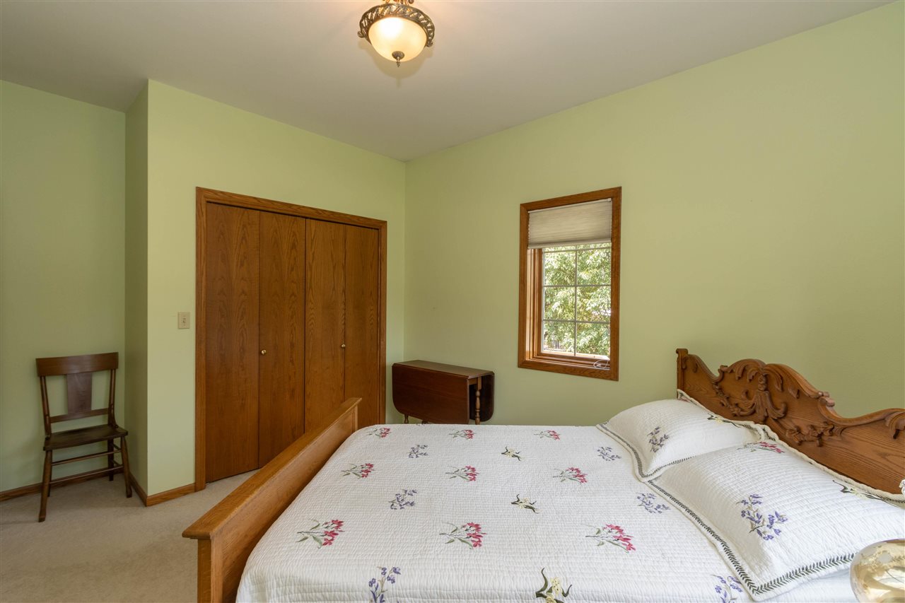 1410 E Harrison Washington IA 52353