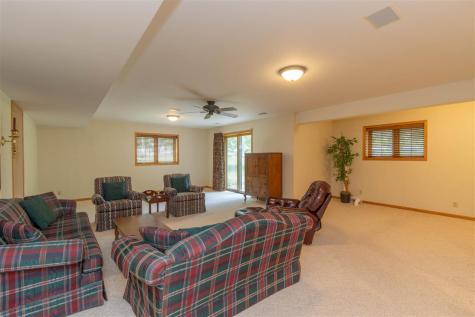 1410 E Harrison Washington IA 52353