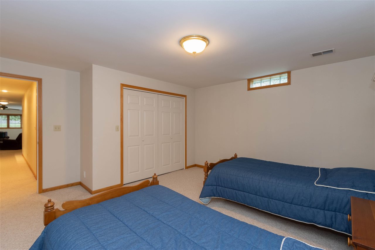 1410 E Harrison Washington IA 52353