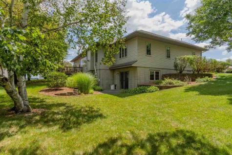 1410 E Harrison Washington IA 52353