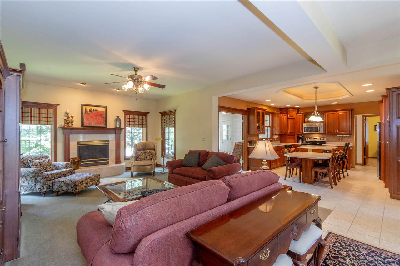 1410 E Harrison Washington IA 52353