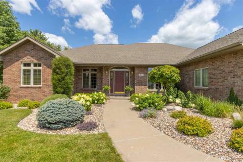 1410 E Harrison Washington IA 52353