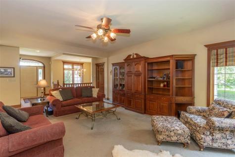 1410 E Harrison Washington IA 52353