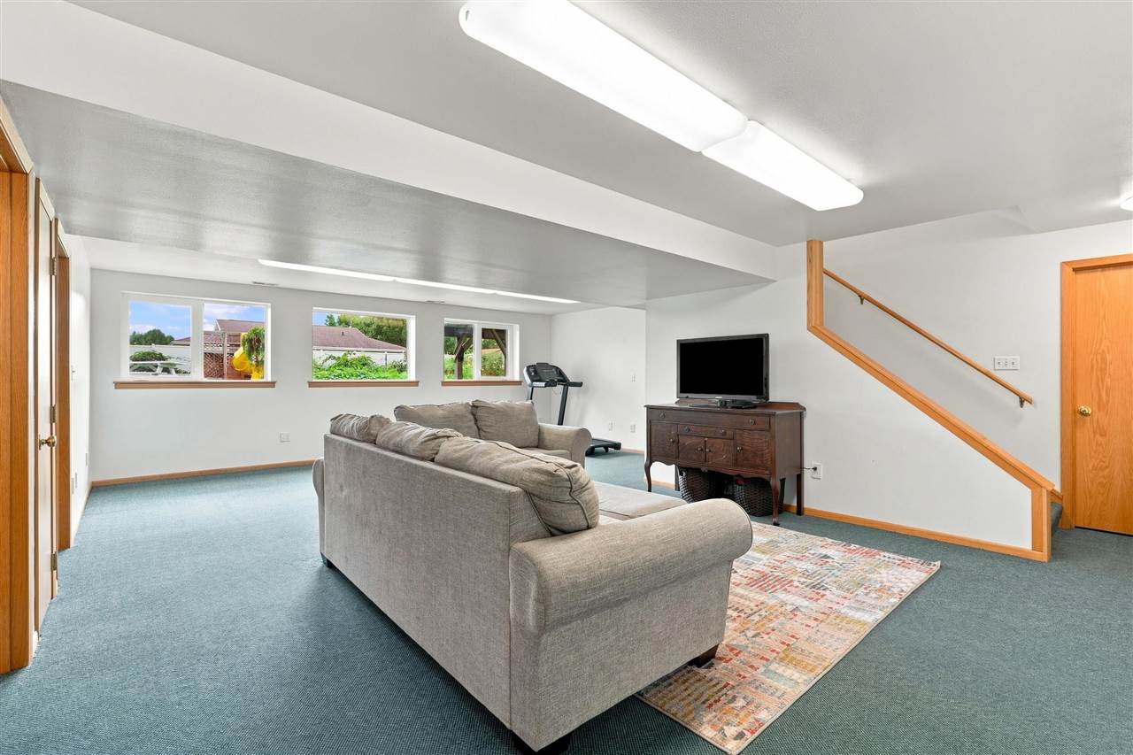 405 E 14th Street Washington IA 52353