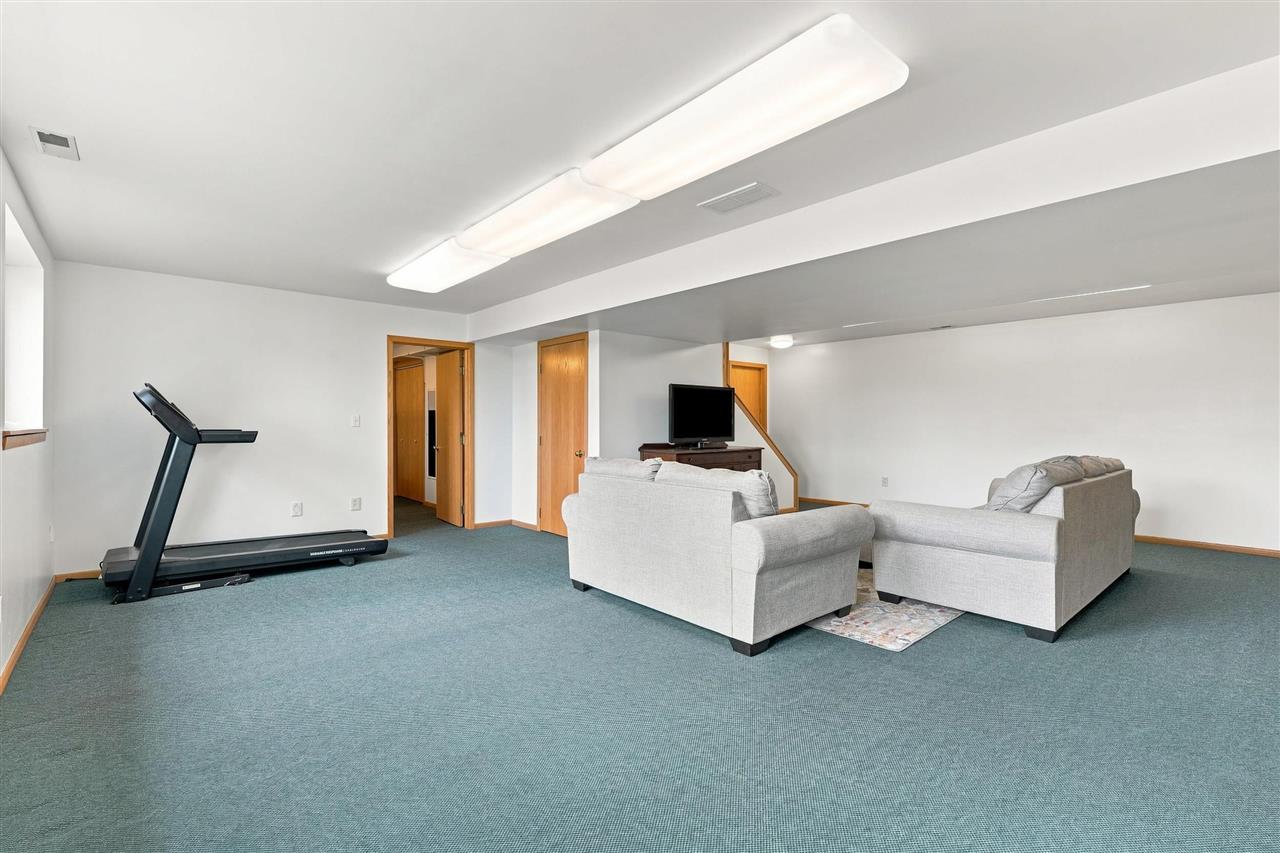 405 E 14th Street Washington IA 52353