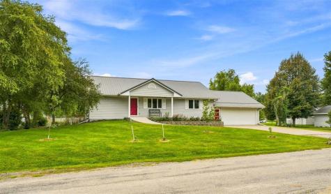405 E 14th Street Washington IA 52353