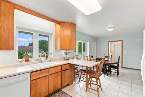 405 E 14th Street Washington IA 52353