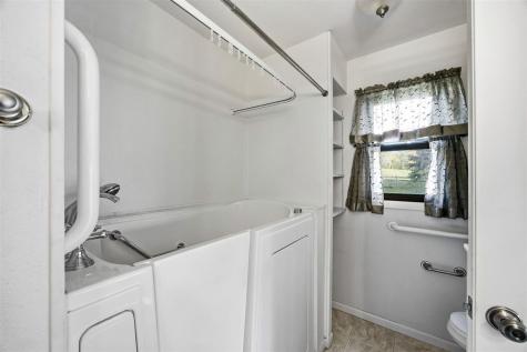 1502 SW Black Diamond Road Oxford IA 52322