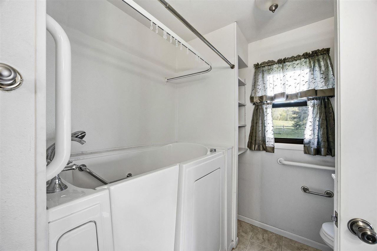 1502 SW Black Diamond Road Oxford IA 52322