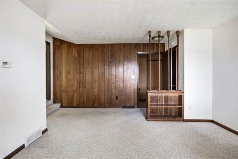 1502 SW Black Diamond Road Oxford IA 52322