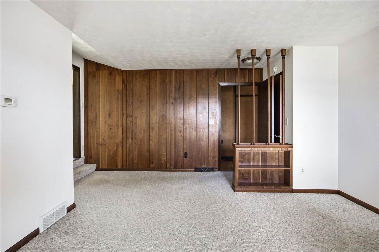 1502 SW Black Diamond Road Oxford IA 52322