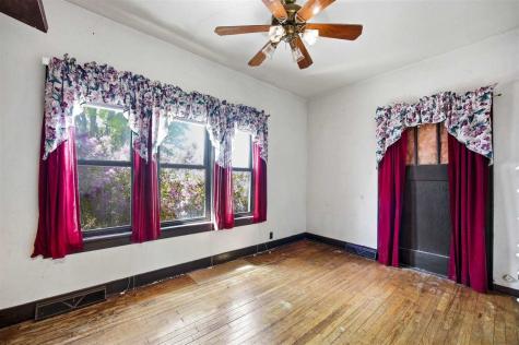 1502 SW Black Diamond Road Oxford IA 52322