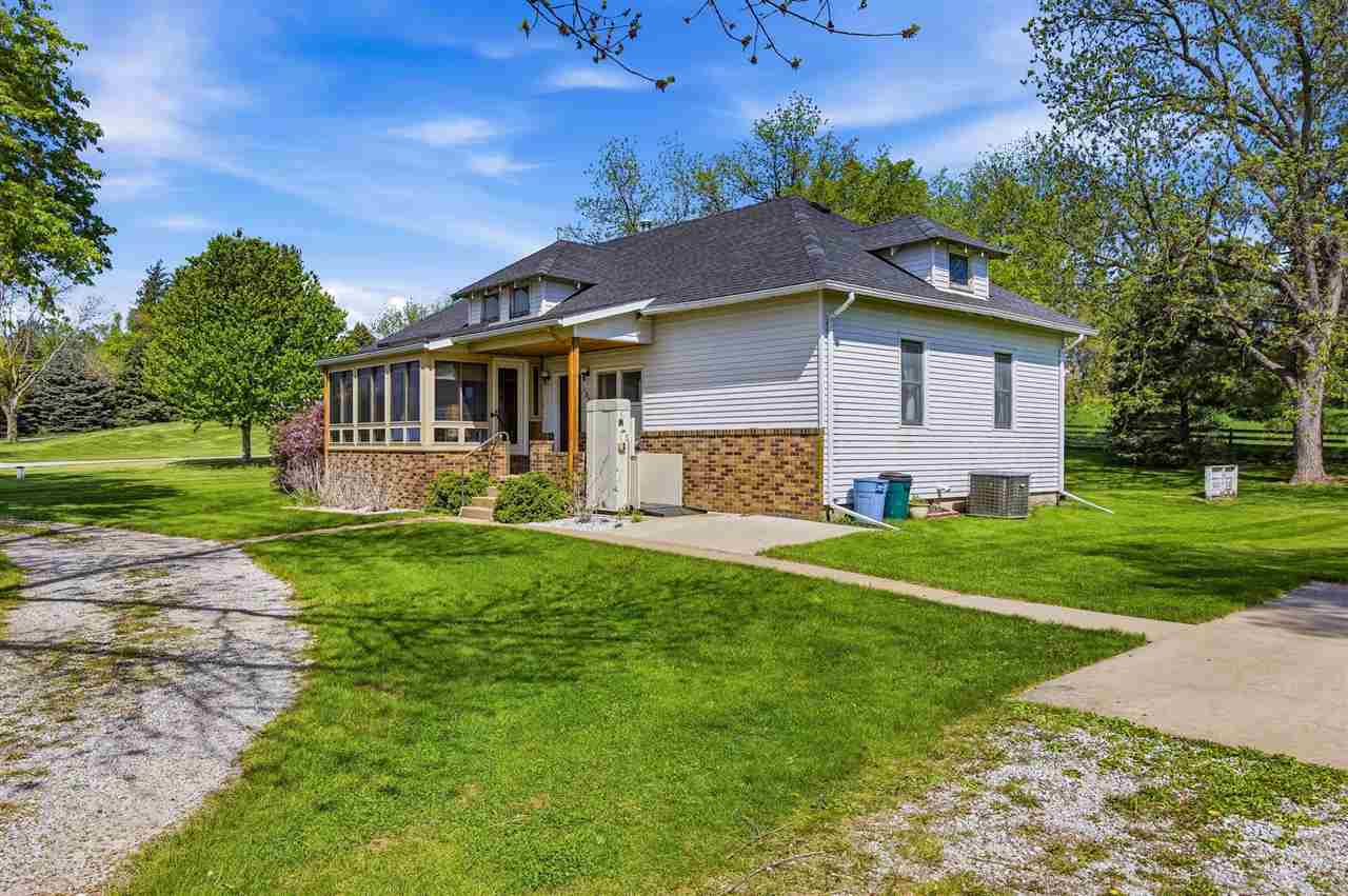 1502 SW Black Diamond Road Oxford IA 52322