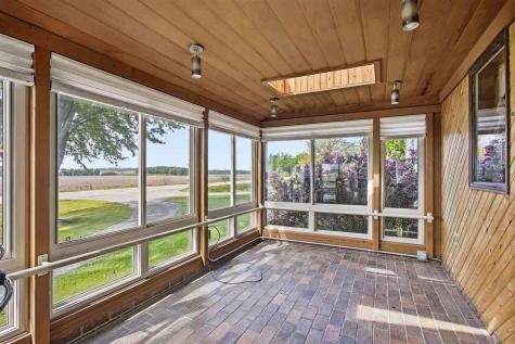 1502 SW Black Diamond Road Oxford IA 52322