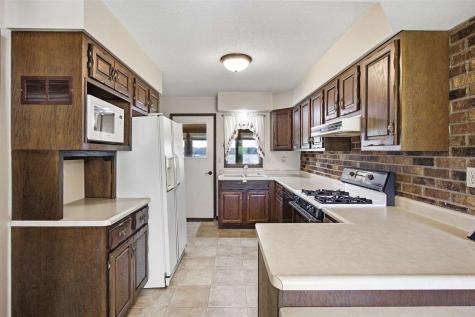 1502 SW Black Diamond Road Oxford IA 52322