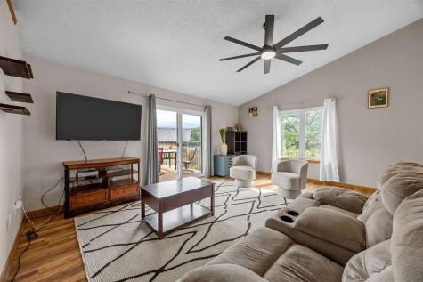 518 Tulip Court Tiffin IA 52340