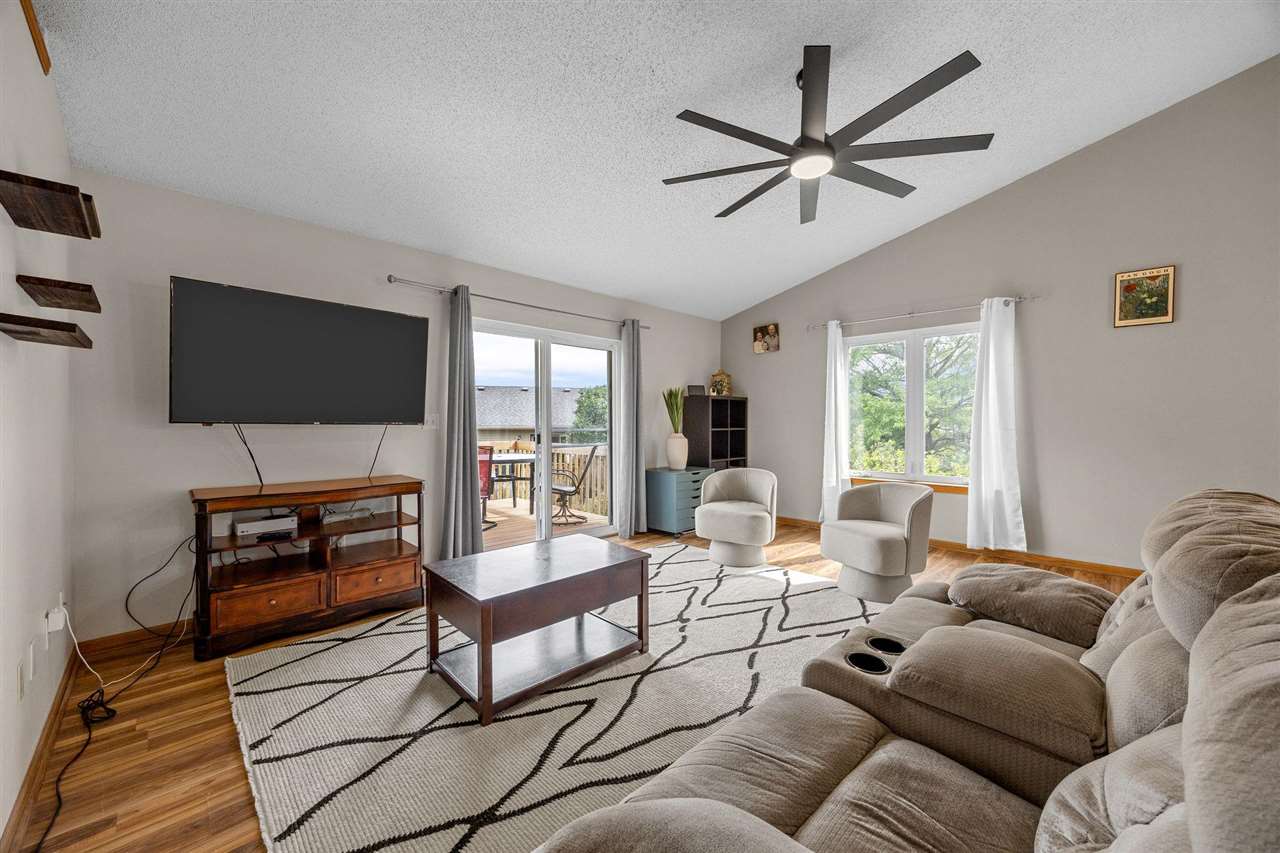 518 Tulip Court Tiffin IA 52340