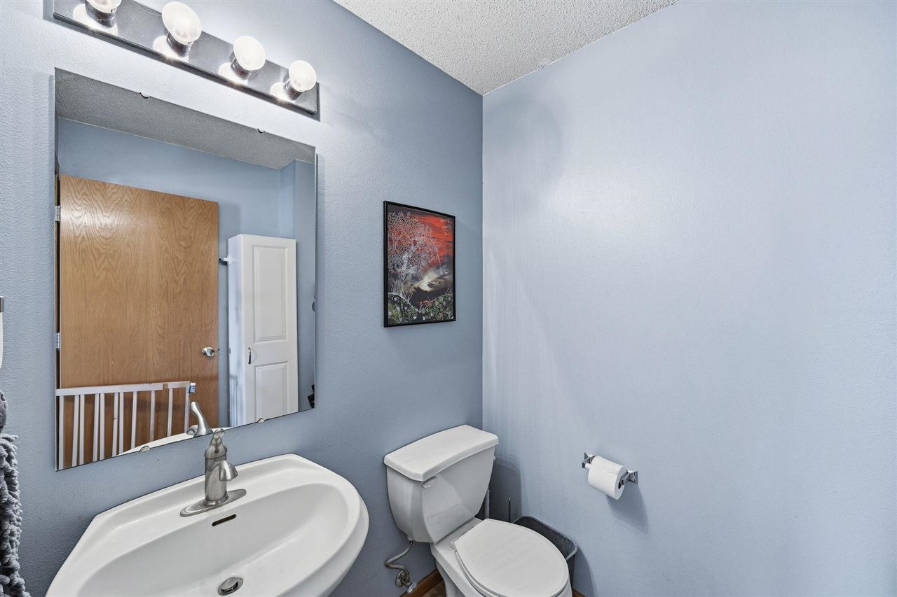 518 Tulip Court Tiffin IA 52340