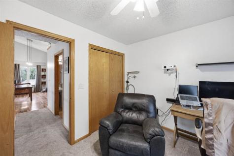 518 Tulip Court Tiffin IA 52340
