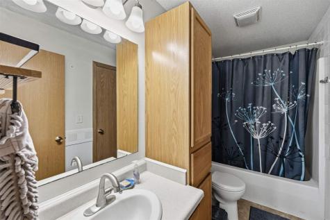 518 Tulip Court Tiffin IA 52340