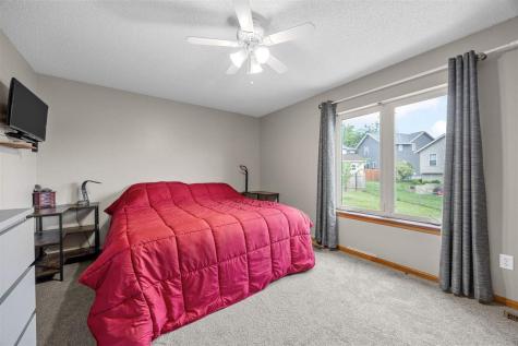 518 Tulip Court Tiffin IA 52340