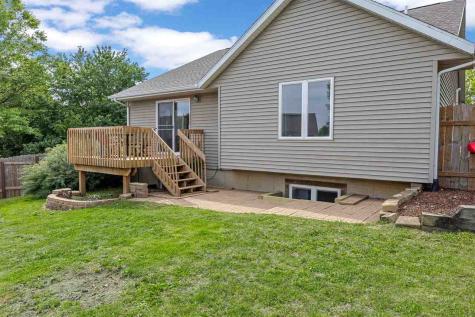 518 Tulip Court Tiffin IA 52340