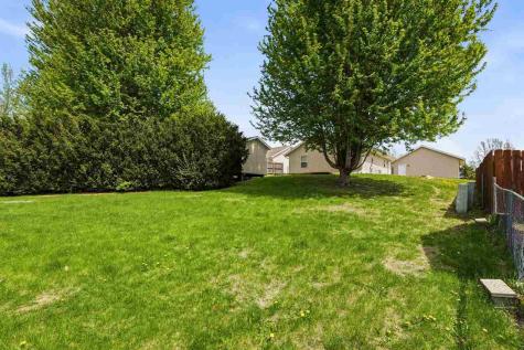 518 Tulip Court Tiffin IA 52340