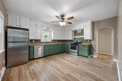 1607 Ridge Street Iowa City IA 52240