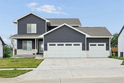 808 Crestview Drive Solon IA 52333