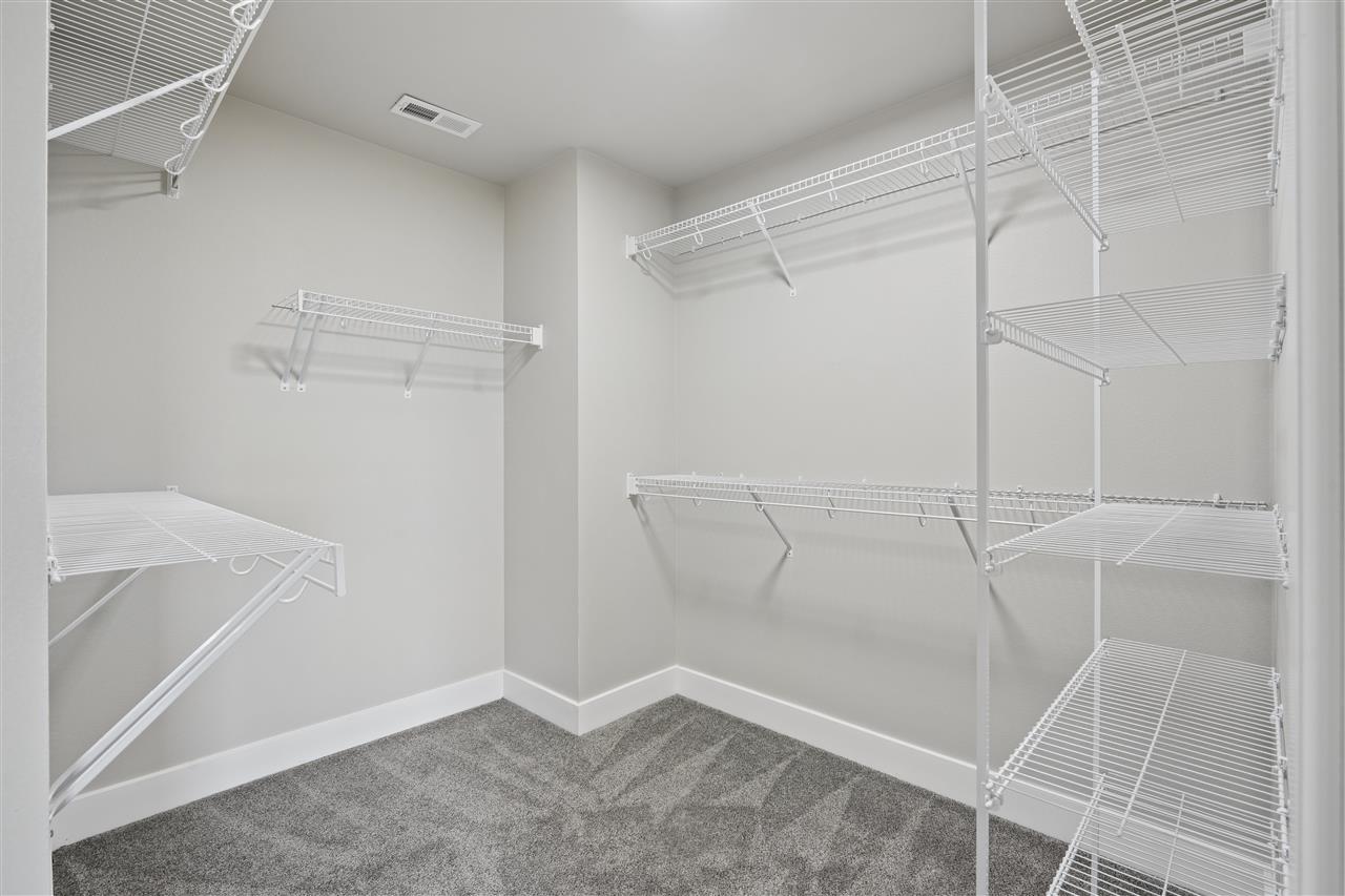 808 Crestview Drive Solon IA 52333
