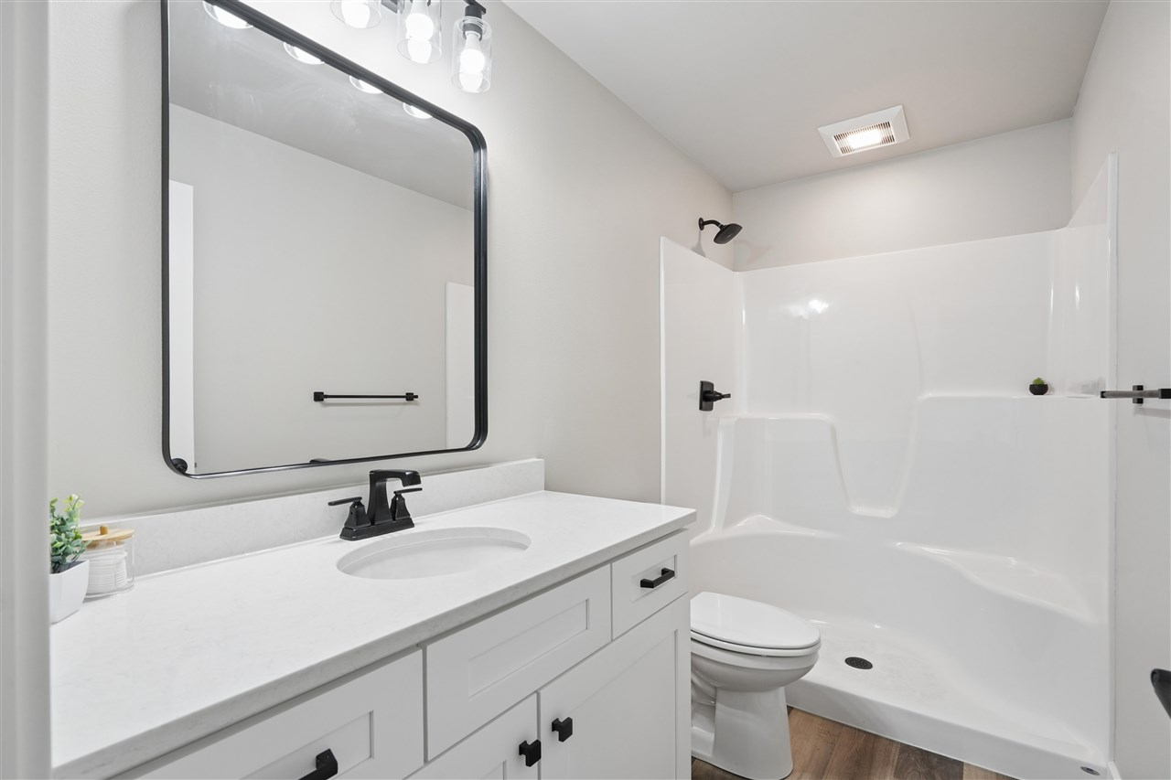 808 Crestview Drive Solon IA 52333