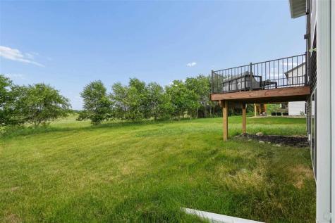 808 Crestview Drive Solon IA 52333