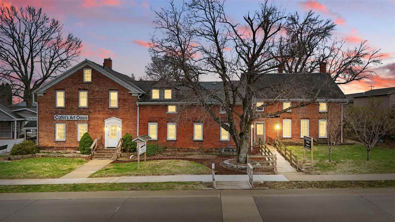 4506 220th Trail Amana IA 52203
