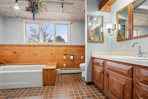 4506 220th Trail Amana IA 52203