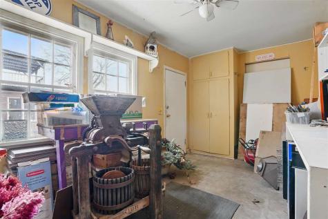 4506 220th Trail Amana IA 52203