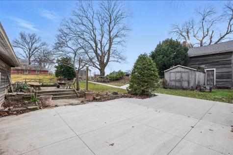 4506 220th Trail Amana IA 52203