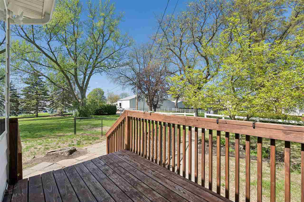 401 S Market Street Solon IA 52333