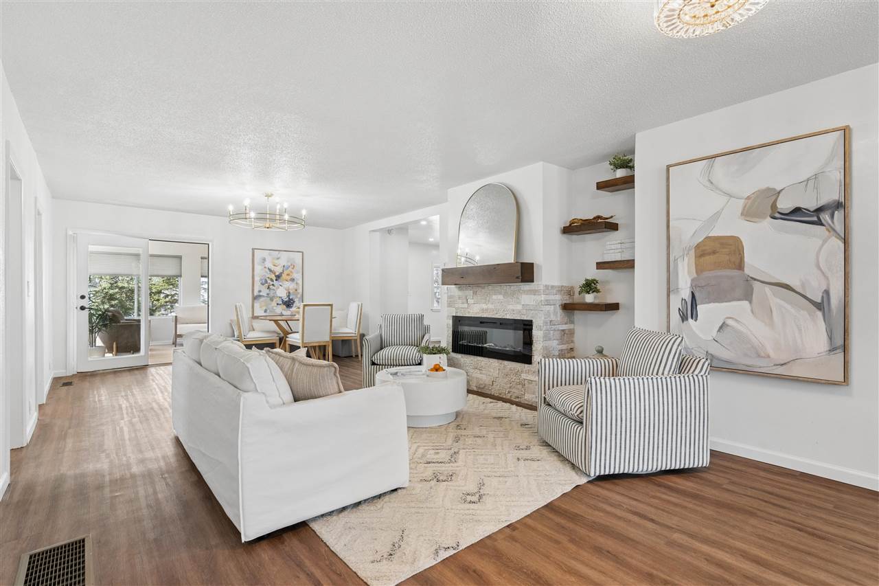 401 S Market Street Solon IA 52333