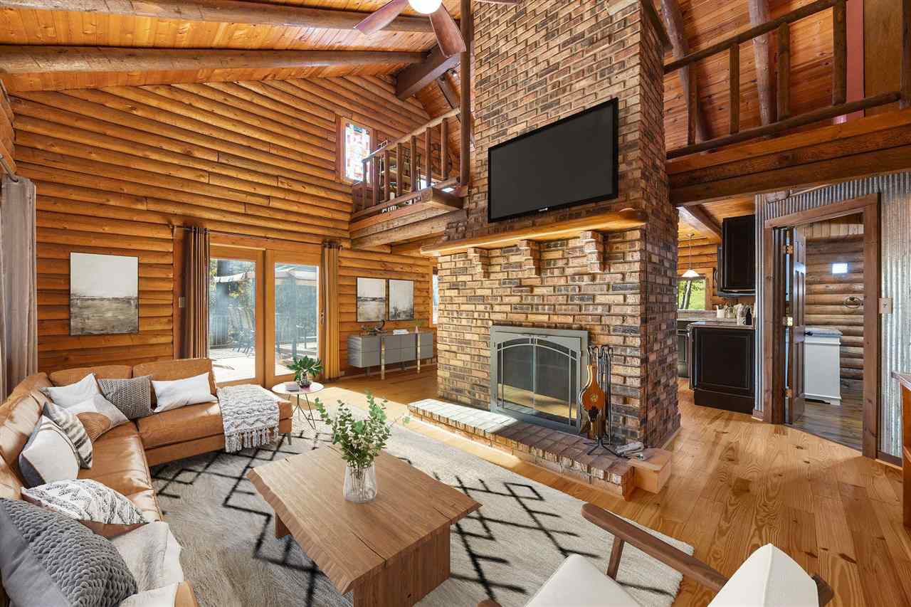 12401 229th Avenue Anamosa IA 52205