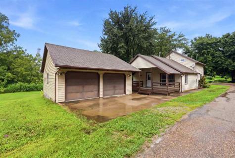 907 7th Street Wellman IA 52356