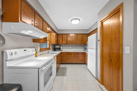 2305 Wayne Avenue Iowa City IA 52240