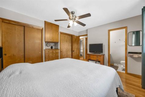 2305 Wayne Avenue Iowa City IA 52240