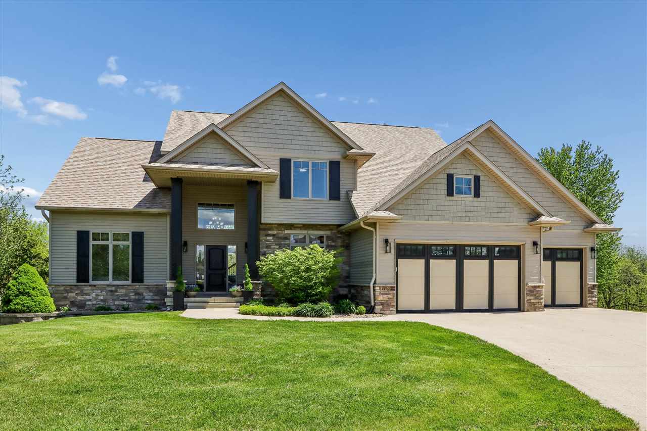 1490 Cypress Circle North Liberty IA 52317