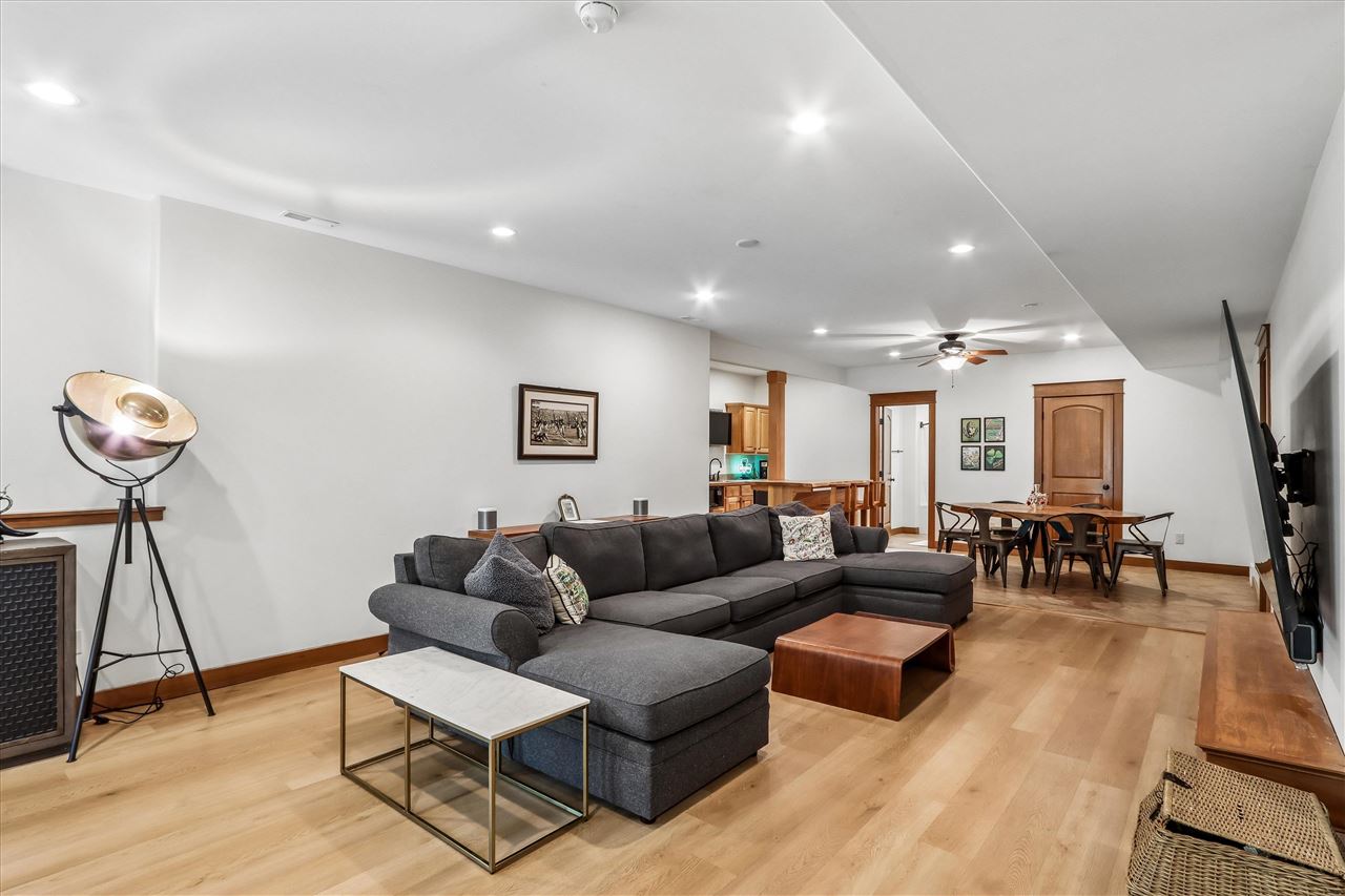 1490 Cypress Circle North Liberty IA 52317