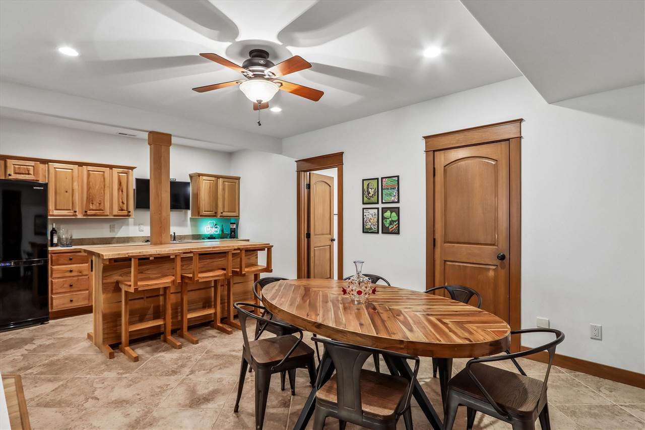 1490 Cypress Circle North Liberty IA 52317