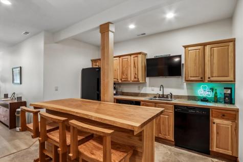 1490 Cypress Circle North Liberty IA 52317