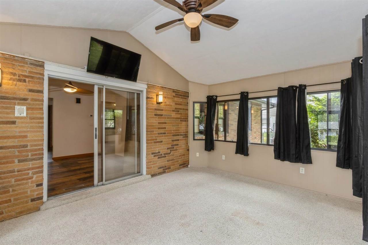 922 Wylde Green Road Iowa City IA 52246