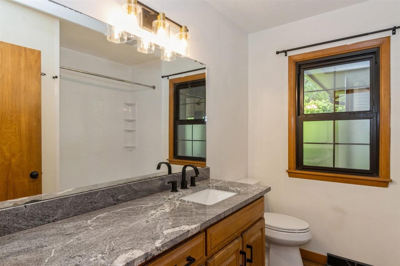 922 Wylde Green Road Iowa City IA 52246