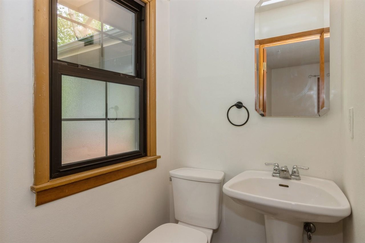 922 Wylde Green Road Iowa City IA 52246