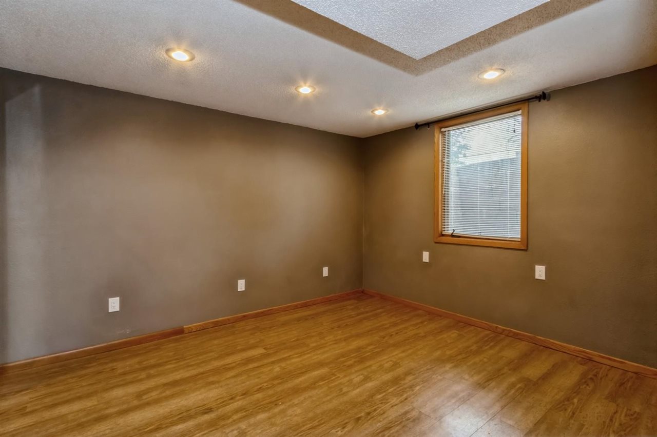 922 Wylde Green Road Iowa City IA 52246